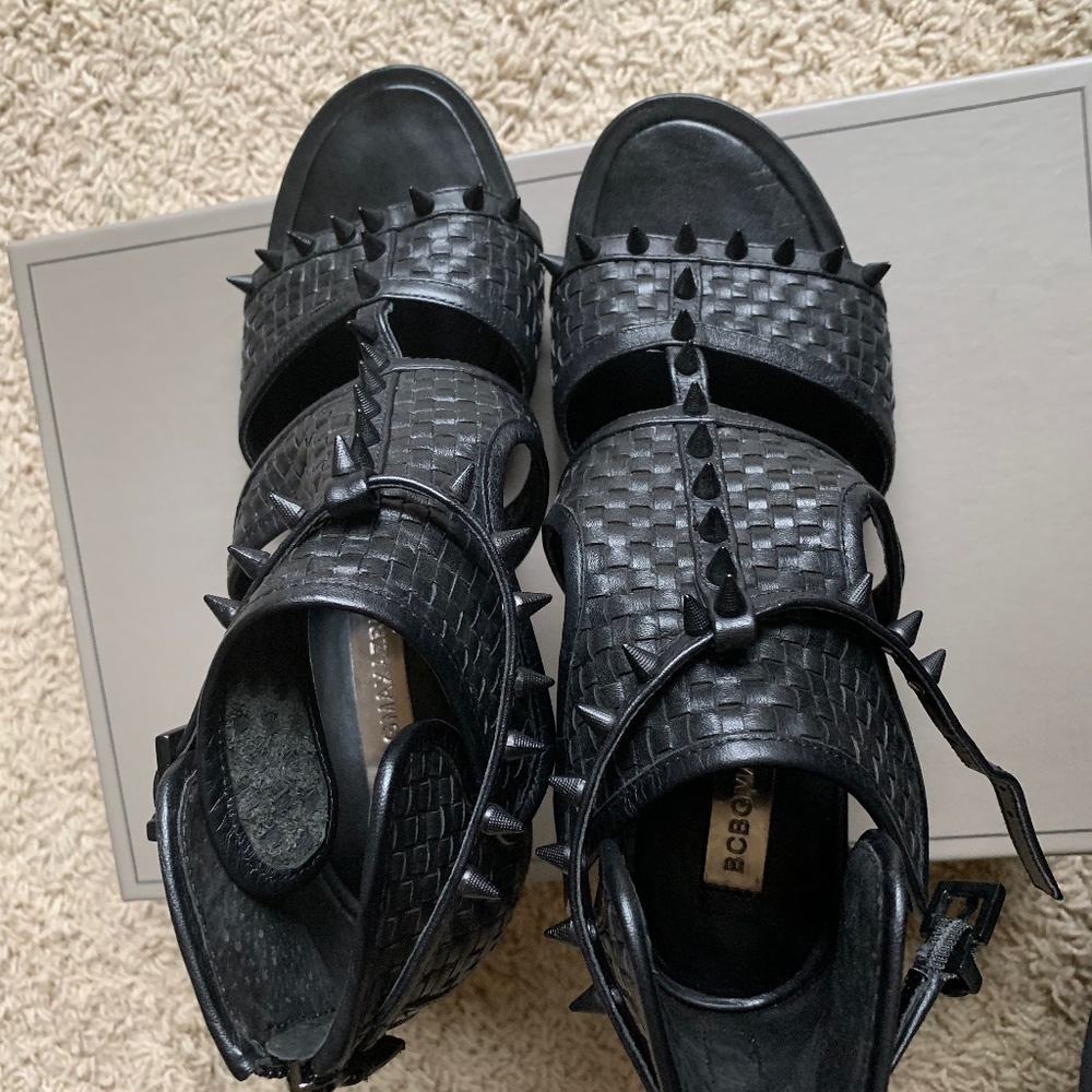 BCBG mazazria heels